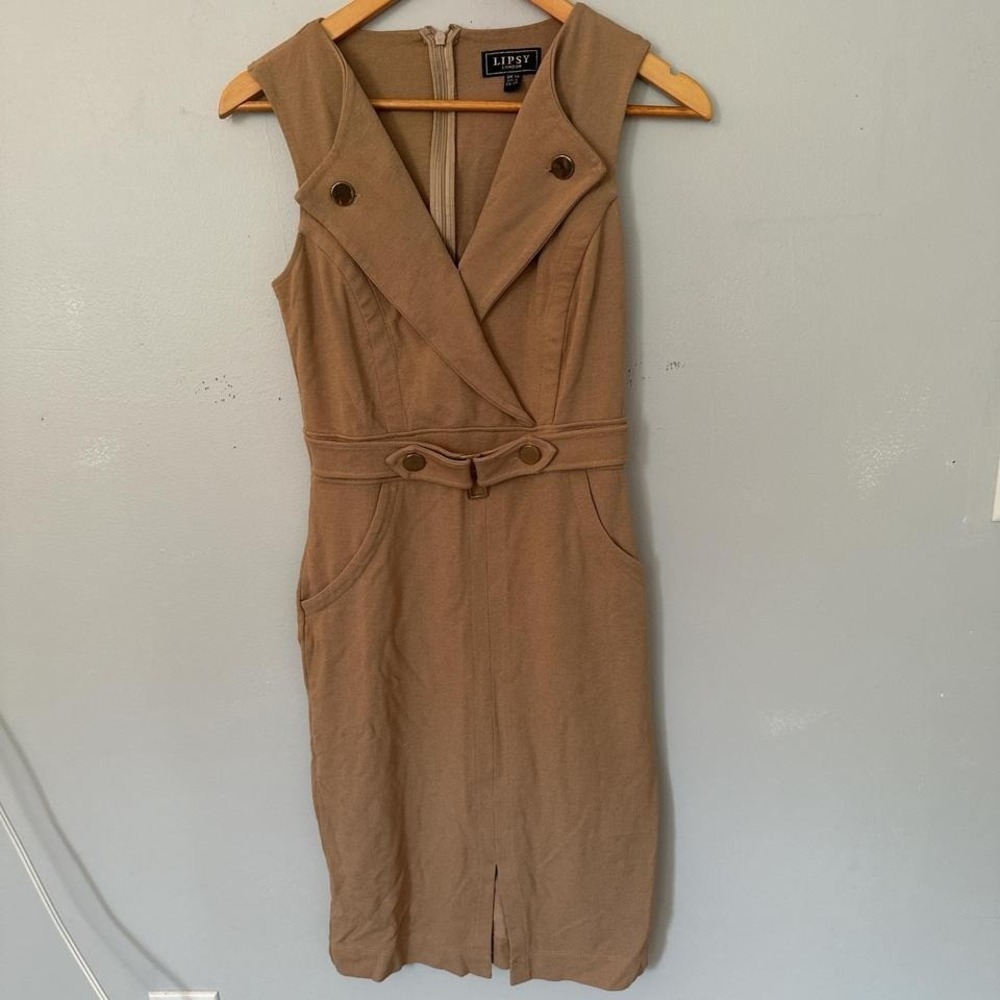 Sleeveless‎ Dress
